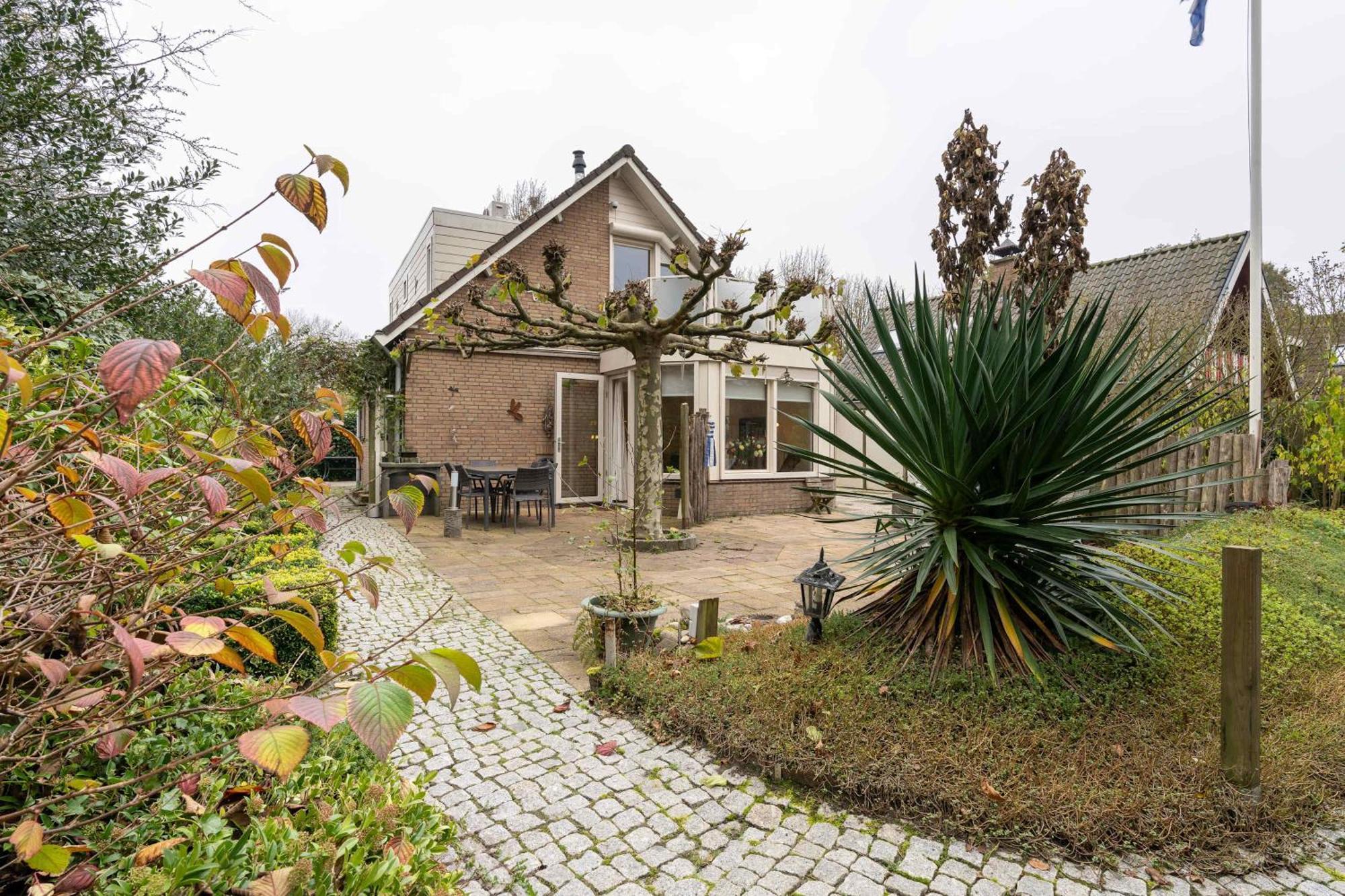 Villa Hello Zeeland - Vakantiewoning Elf Boompjes 83 à Bruinisse Extérieur photo